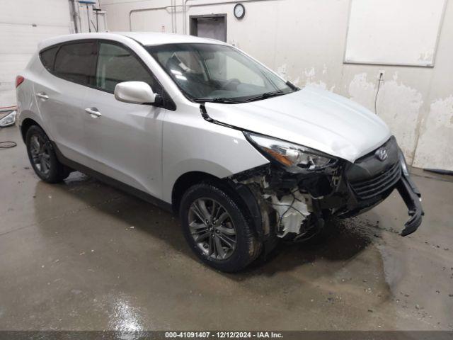  Salvage Hyundai TUCSON