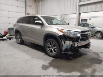  Salvage Toyota Highlander