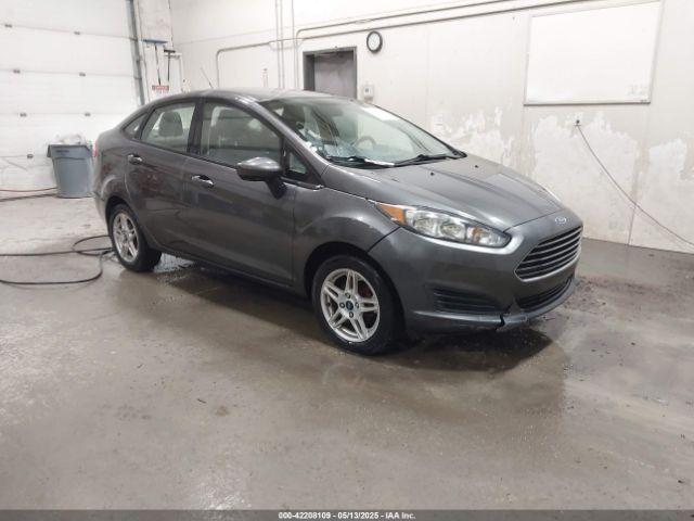  Salvage Ford Fiesta