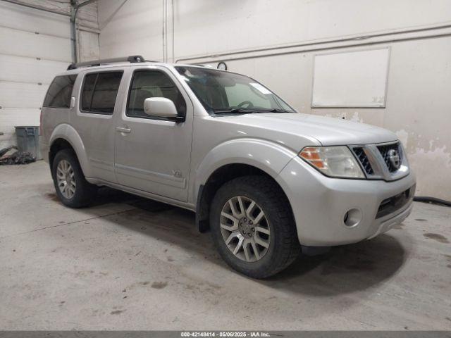  Salvage Nissan Pathfinder