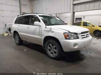  Salvage Toyota Highlander
