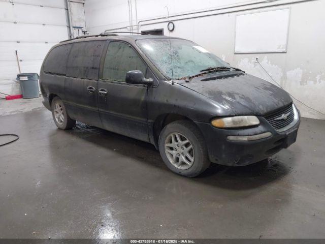  Salvage Chrysler Town & Country