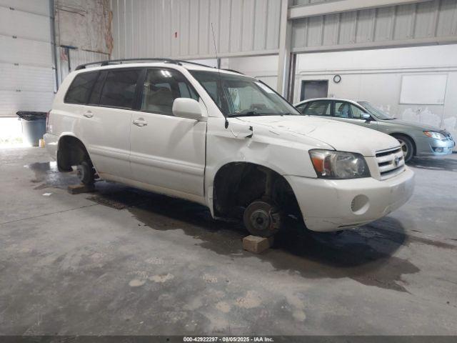  Salvage Toyota Highlander