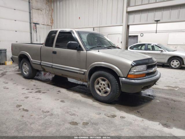  Salvage Chevrolet S-10