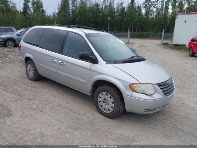  Salvage Chrysler Town & Country