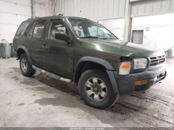  Salvage Nissan Pathfinder