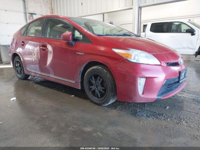  Salvage Toyota Prius