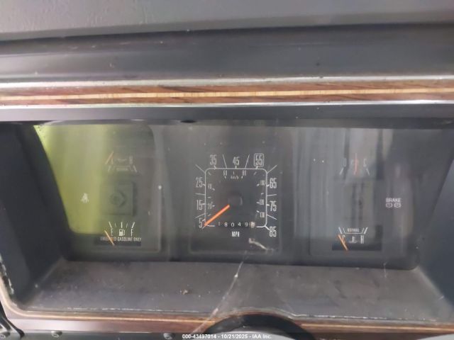 Ford Econoline E150 Super Duty Van Image 8