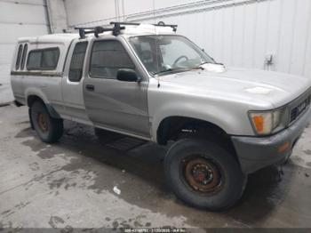  Salvage Toyota Pickup