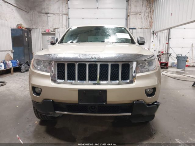 Jeep Grand Cherokee Overland Image 10