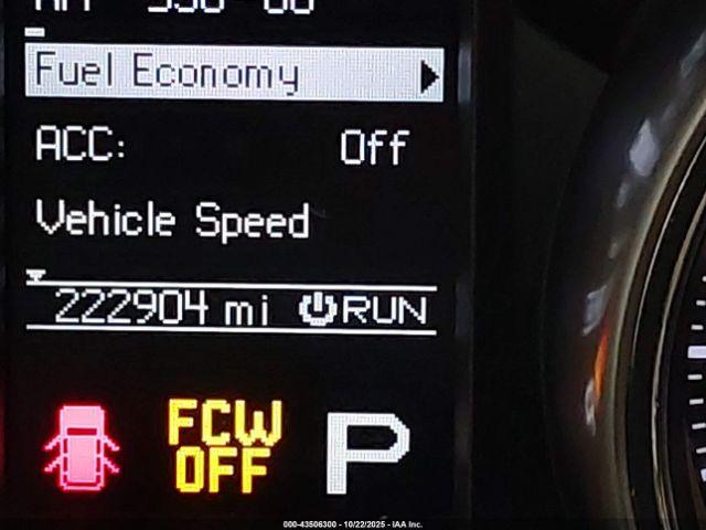 Jeep Grand Cherokee Overland Image 15