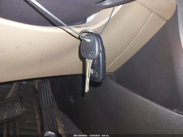 Hyundai ELANTRA Gls Image 10