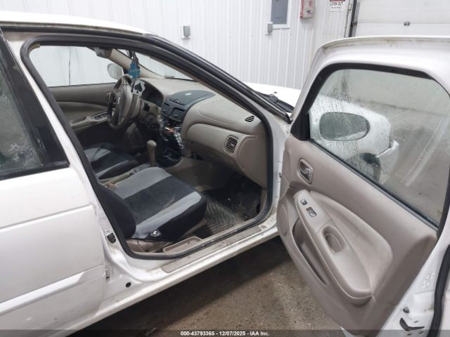 Nissan Sentra 1.8s Image 6