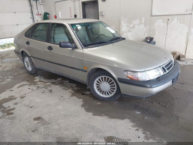 Saab 900 Se Image 1