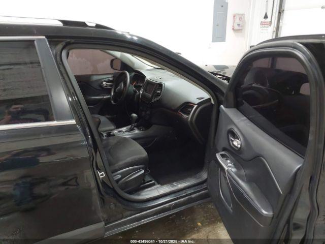 Jeep Cherokee Latitude Fwd Image 17