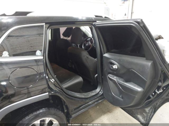 Jeep Cherokee Latitude Fwd Image 4