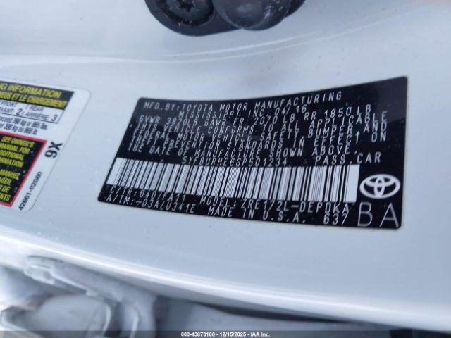 Toyota Corolla L Image 3